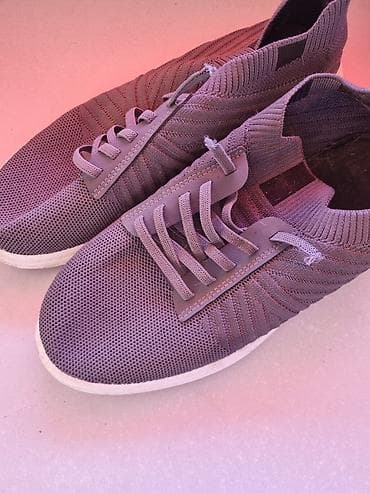 Krasofkalar və idman ayaqqabıları: Arginal yay ayaggabisi 
45 manata alinib 2 dəfə geyinilib — 1