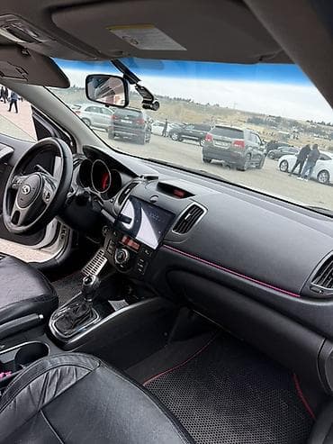 дрифт кар: Kia cerato koup Idman üslublu 2 qapılı kupe avtomobil. Xüsusiyyətlər — 10