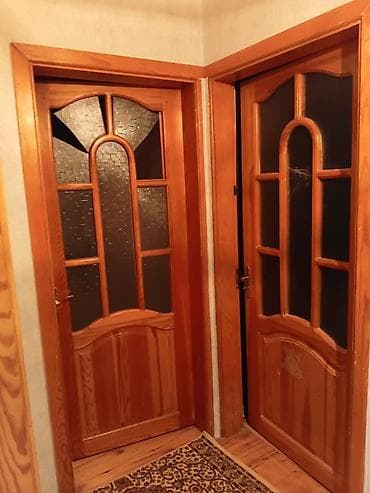 qapi sekilleri: 3 ədəd otaq qapısı. Əla vəziyyətdə Tək şüşələrində qırığı var Yağlı — 2