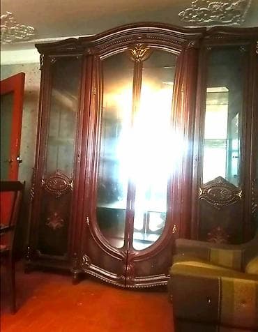 eynək vitrini: Şüşəli dolab vitrini — 5