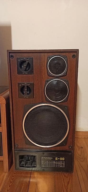 Б/у Radiotehnika Колонка, Тип - Акустическая, цвет - Коричневый