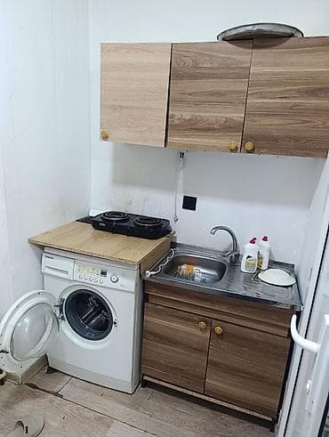 nzs kirayə: Yeni Yasamal 77 son Dayanacaginda 15/15 mertebesi 1 otag Mansard — 5