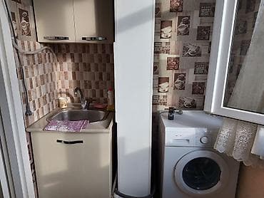 yataxt dəsdi: Ev Gence şeherinde posyolkada Ktv yaxin binada yerleşir.Ev 5 mertebeli — 5