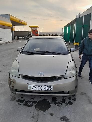 qapı zili: Toyota Prius hibrid sedan tecili satlir - Model: Toyota Prius (2-ci — 1