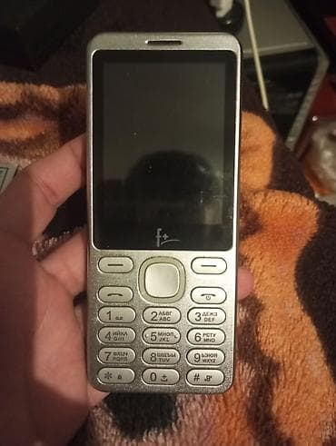 F+ düyməli mobil telefon Xüsusiyyətlər: - Korpusu: ön hissə gümüş — 1