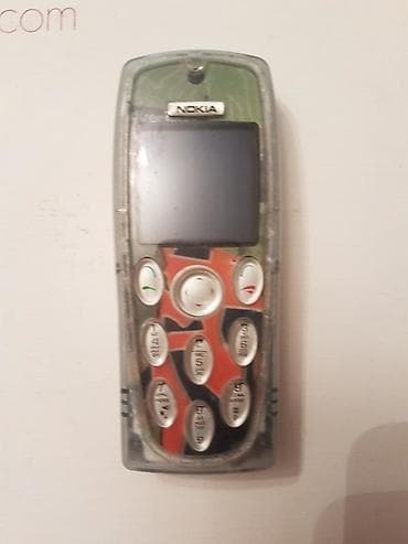 Antik madel telefon tam idial veziyetdei qesheng ishdiyir