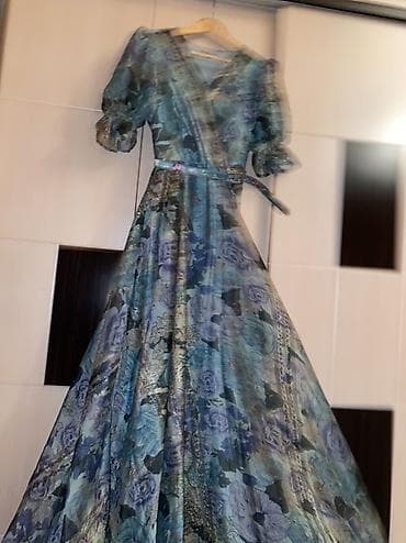 şifon donlar: Məhsul: Uzun, çiçək naxışlı qadın paltarı - Rəng və naxış: Mavi və — 4