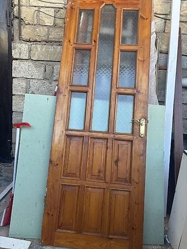 Taxta şüşəli qapı 4 ədəddirr - Material: təbii ağac (laklı)