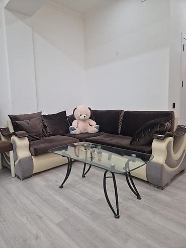 stol uzu: Oval masa, Açılmayan, Təkərsiz, Şüşə, Zəmanətsiz — 1