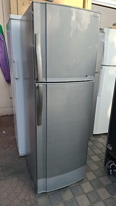 Sharp iki qapılı soyuducu - Rəng: metalik/gümüşü - Üstdən dondurucu