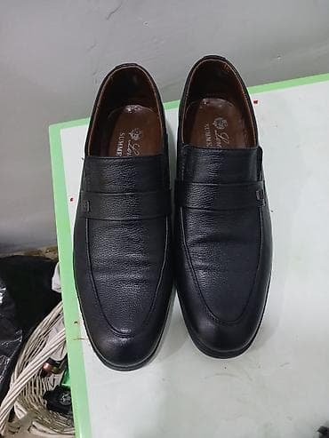 ayaqqabı kozhannye type 0: Barter mumkundur baxir teklife 45 azn alinib bir defe geyinilib. Kişi — 1