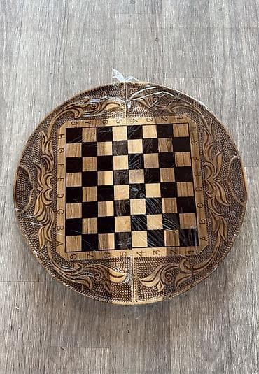 şahmat satışı: Sahmat Şahmat lar hazir elde var. Cesid coxdu. Catdirilma 1_2 saata — 3