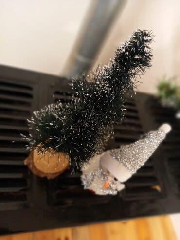 xurma ağacı: Yolka 1.30hundurlukde. ustunde isiği,iqruşkalar,balaca — 7