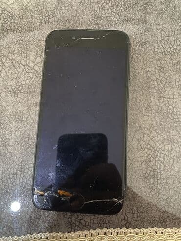 IPhone 8, 64 GB, Qara, Qırıq