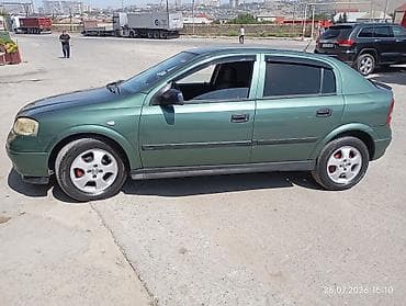 Opel Astra: 1.6 l | 1999 il 228965 km Sedan — 10