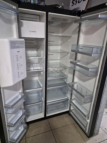 disbenser: İşlənmiş 2 qapılı Bosch Soyuducu Alınır, rəng - Qara, Dispenserli — 2