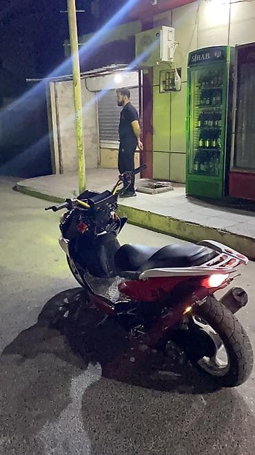 2107 ehtiyyat hisseleri: Qırmızı rəngli skuter/moped TƏCİLİ SATILIR!!! - Aqressiv dizayna — 3