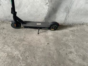 nergiz necef listening 1: Acer elektrik skuteri - Brend: Acer - Rəng: qara, yaşıl vurğular - — 2