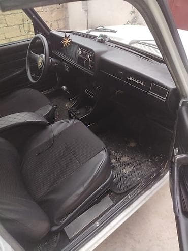 lada priora 2015: VAZ (LADA) 2107: 1.5 l | 1995 il Sedan — 7