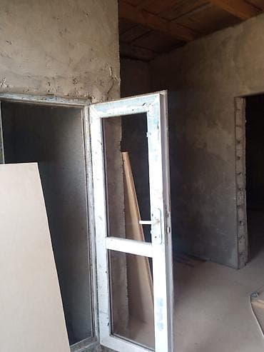 ev axdaram: 3 otaqlı, 90 kv. m, Təmirsiz — 3