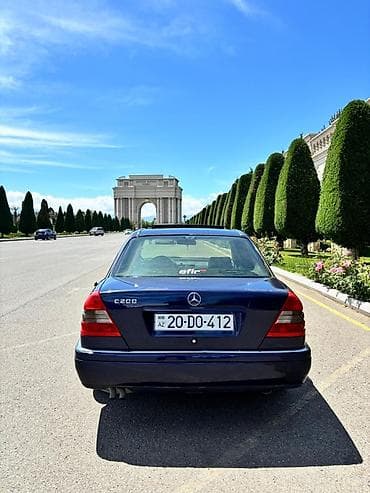 mercedes s221: Mercedes-Benz C200 sedan - Kuzov: W202, 4 qapı, tünd göy rəng - — 1