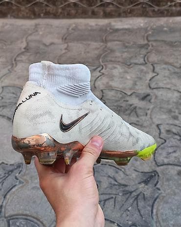 Butslar: Nike Phantom Luna Elite DF FG futbol butsası. Salamm Butsii — 2