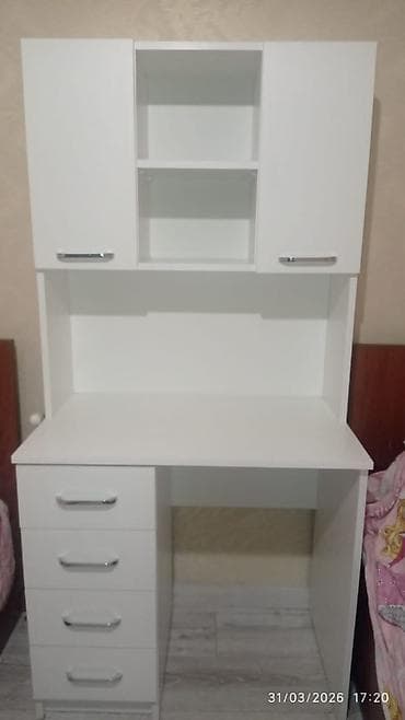 ✔️80 man(Hövsan). Yazı masası. Tam ideal vəziyyətdədir. Demek olar ki