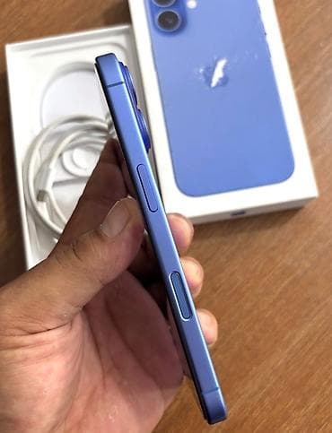 iphone x 64 gb ikinci el: IPhone 16, 256 GB, Göy, Zəmanət, Simsiz şarj, Face ID — 3