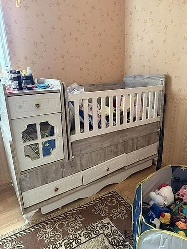 Для девочки и мальчика, Четырехугольная, Колыбель, Без механизма качания