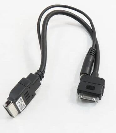 radioidarəedici xizəkli tırtıllı avtomobil: W204 C class audio aux kabel original — 2