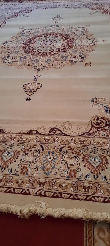 qara un qiymeti: Xalça — 3