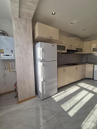 Yasamal İnşaatçılar mt və Tibb Kollecinə yaxın məsafədə 2 otaqlı 9/ 2 — 8