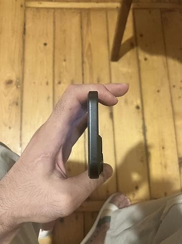 note 8 kabro: IPhone 15, Qara — 4