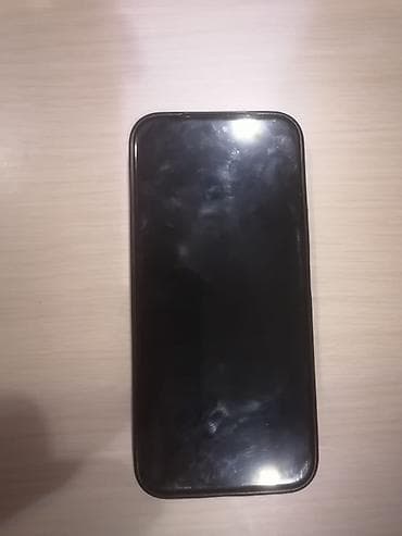 телефон fly e300: Məhsul: Smartfon Xüsusiyyətlər: - Ön tərəfdə tam ekranlı dizayn, şüşə — 1