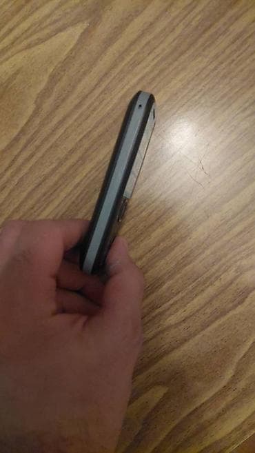 masa ustu kompüter: 2 Nomredir. Yaddaw karti gedir. Bluetooth var — 3