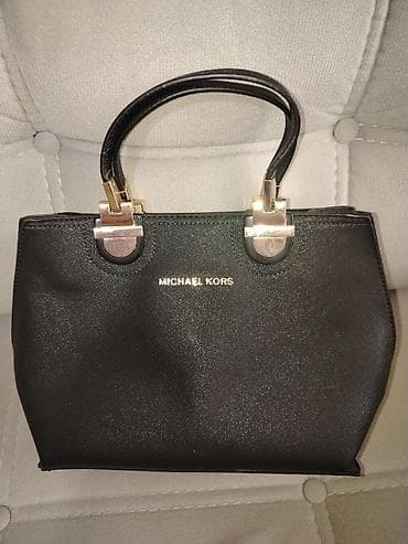 qadin penceyi: Qadın əl çantası – klassik qara. Cemi 1 defe goturulub, demek olar ki — 3