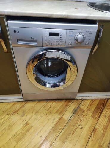 sumgayıt kiralık ev: 9 cu mk yeni tikili 18/6 sı üzeyir şadlıq sarayın yanı predelka 2 — 4