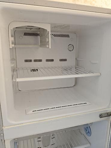 Video oyunlar və konsollar: İki qapılı məişət soyuducusu - Üst hissədə ayrıca dondurucu bölmə — 4