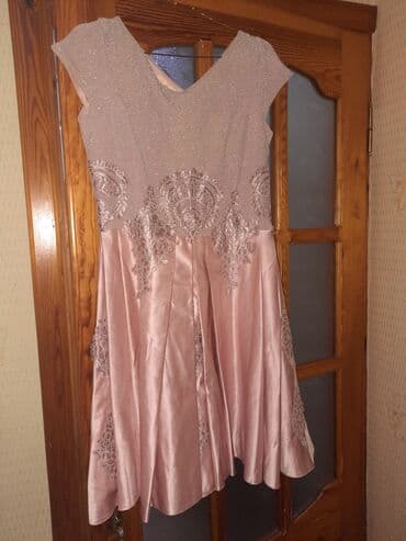 Alfa Romeo: Şampan-çəhrayı rəngdə zərif ziyafət paltarı 1 dəfə geyinilib - Üst — 2