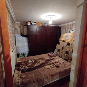 sabunçuda evlər: Bakı, Sabunçu qəs., 3 otaqlı, Köhnə tikili, m. Koroğlu, 96 kv. m — 3