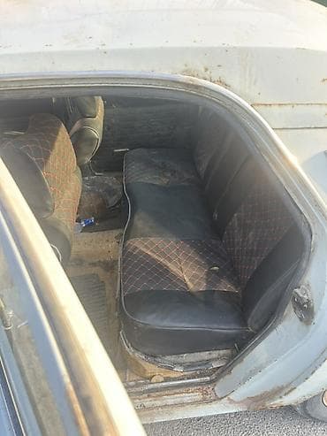 lada vaz 07: QAZ 2124: 2.4 l | 1992 il 42588 km Sedan — 2