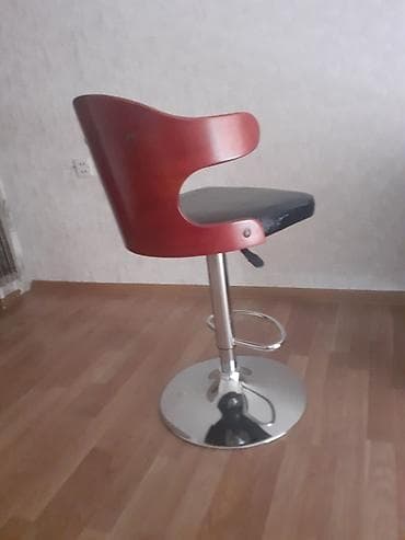 firlanan stol: Bar taburesi – tənzimlənən hündürlüklü, fırlanan model. - Oturacaq və — 6