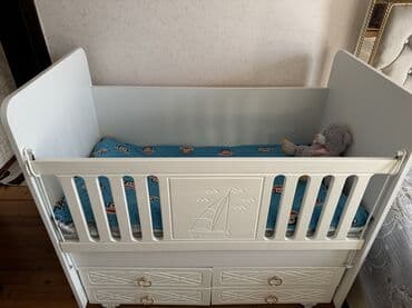 balış üzü: Oğlan və qız üçün, İşlənmiş, Dördbucaq, Beşik, Dəstsiz, Matras ilə, Yellənmə mexanizm ilə — 2