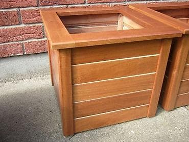 📌 Sifarişlə Hazırlanan Taxta Dibçəklər və it pişik yuvaları – Təbii