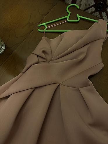 libaslar: ASOS-dan sifaris edilib. Baha qiymete alinib. 1 defe universitet — 3