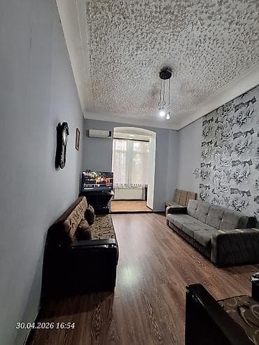 emircanda ev satisi: Mərkəzdə . Səbail rayonu Bulvar və "Dəniz Mall " yaninda 1 otaqli — 5