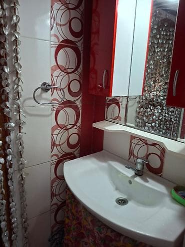 Lənkəran şəhərində mərkəzdə Dənizə,Dosa Malla,Bazara yaxın məsafədə 2 — 1