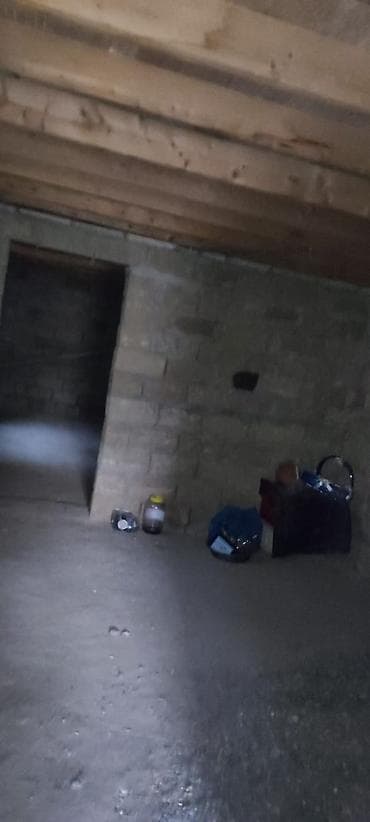 qala xaşaxuna: Qala qəs. 4 otaqlı, 150 kv. m, Kredit yoxdur, Orta təmir — 10