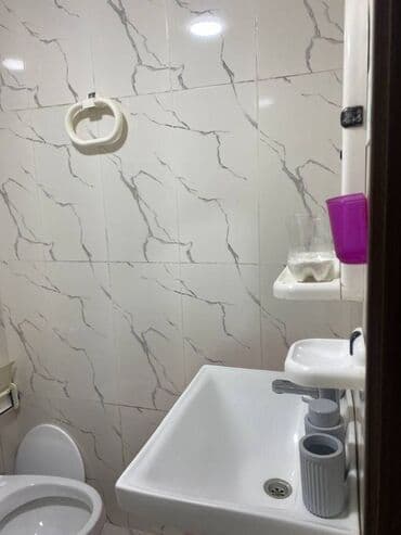 şamaxı ev: Xətai rayonu,Köhnə günəşli,Afrodita şadliq evi arxasinda2 otaqli 13 — 3