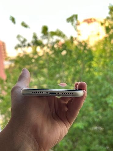 honur 400 lite: IPhone 11, 64 GB, Ağ, Face ID — 5